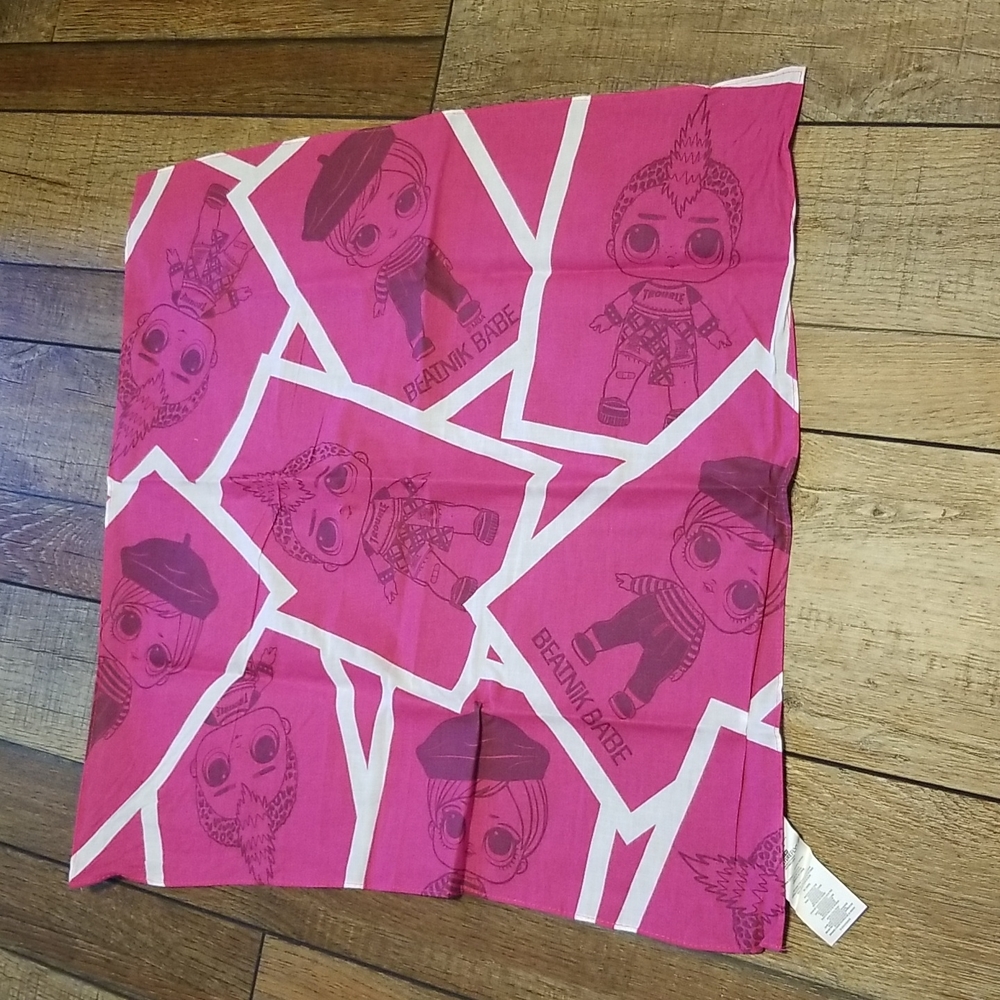 Lol Surprise doll exclusive subscription box bandana beatnik babe punk boi